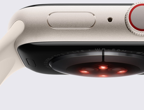Vue du dessous d’une Apple Watch montrant un capteur.