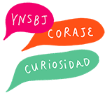 Três balões de fala coloridos preenchidos com palavras em espanhol: a sigla “YNSBJ”, “coraje” e “curiosidad”