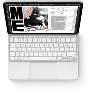 Un iPad Pro visto dall’alto con una Magic Keyboard per iPad Pro bianca.