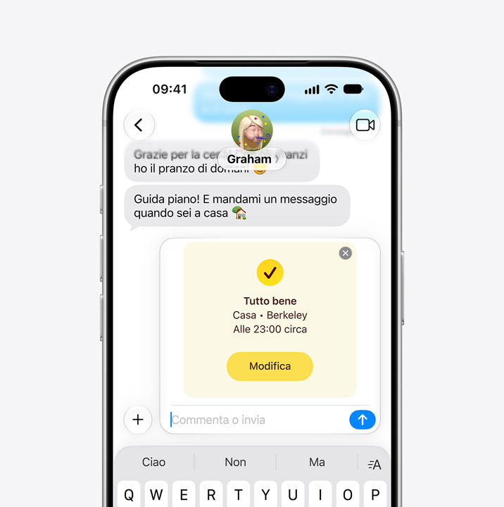 iPhone che mostra una conversazione in Messaggi con la funzione Tutto bene in uso