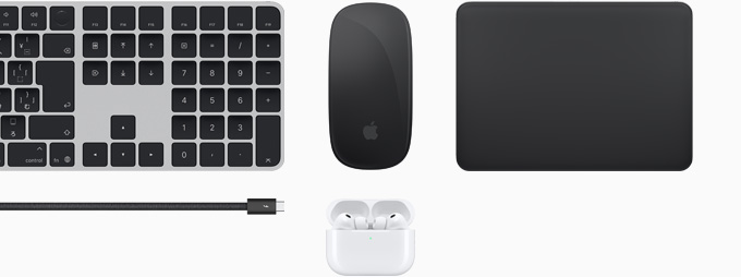 Touch ID搭載Magic Keyboard、Magic Mouse、Magic Trackpad、Thunderbolt 5 Proケーブル、AirPods Proを含むアクセサリのコレクション