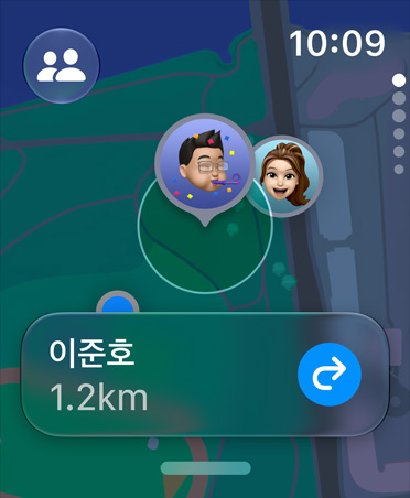 나의 찾기 앱으로 사람의 위치를 확인하는 모습을 보여주는 화면.