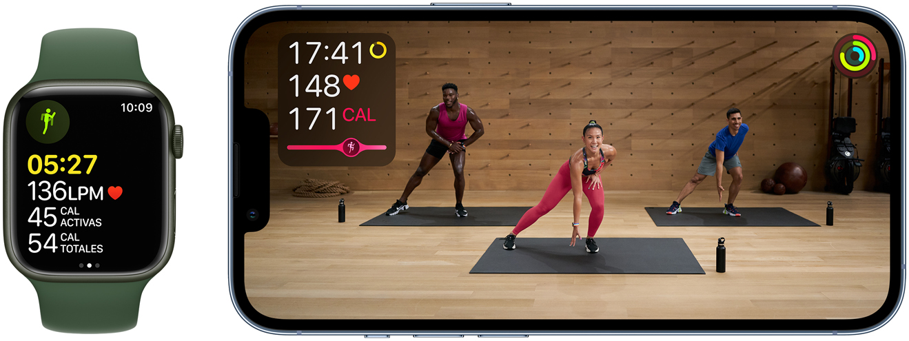 Un Apple Watch y un iPhone que muestran un entrenamiento de Apple Fitness+