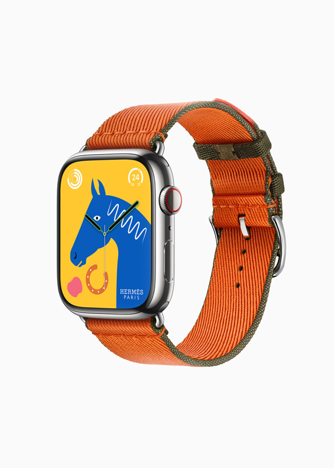 투알 아쉬 밴드를 장착한 Apple Watch Hermès.