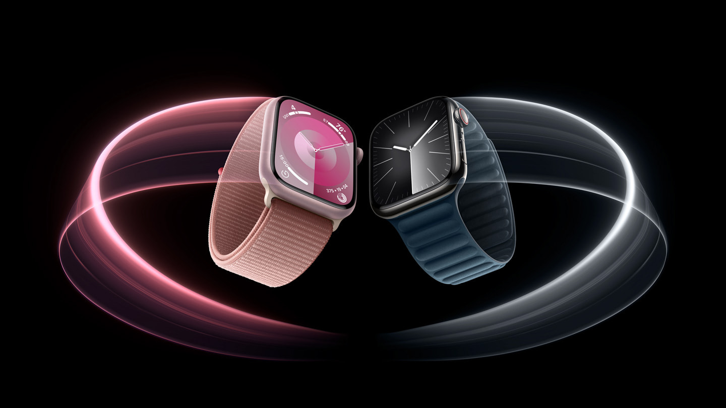 อุปกรณ์ Apple Watch Series 9 สองเรือนแสดงพร้อมเอฟเฟ็กต์เคลื่อนไหวแบบภาพเบลอบนพื้นหลังสีดำ