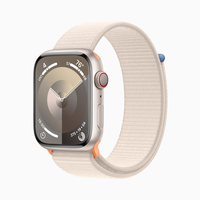 Apple Watch Series 9 in sterrenlicht aluminium met een sterrenlicht geweven sportbandje.