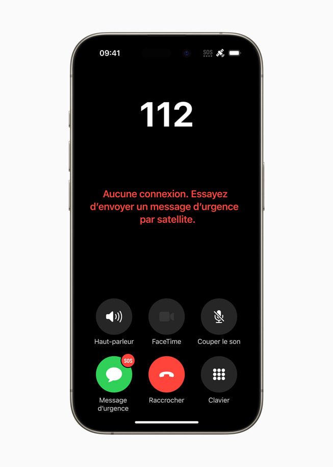 Un utilisateur d’iPhone 15 Pro est invité à utiliser SOS d’urgence par satellite pour contacter les services d’urgence.