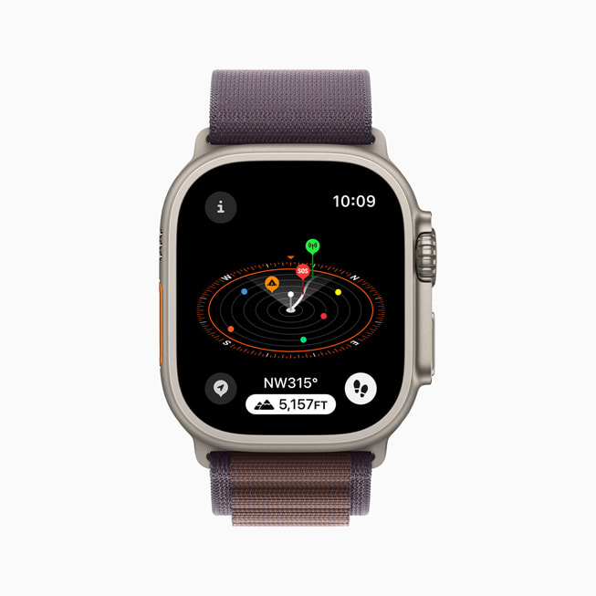 Un Apple Watch Ultra con los puntos de referencia de la última conexión a la red móvil y la última llamada de emergencia posible.