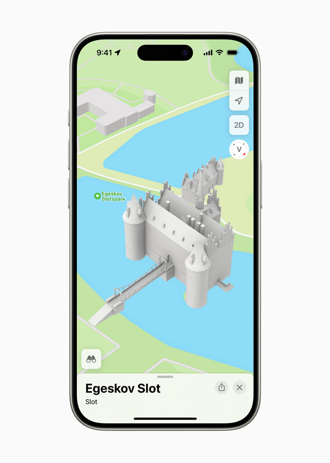 Egeskov Slot vises i Apple Kort på iPhone 15 Pro.