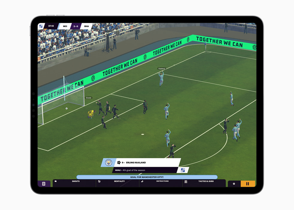 El juego Football Manager 2024 Touch en un iPad.