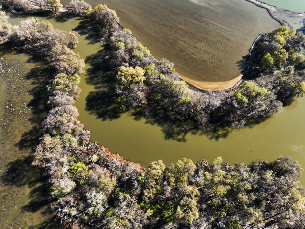 Pemandangan udara proyek restorasi Dos Rios Norte di California Utara.