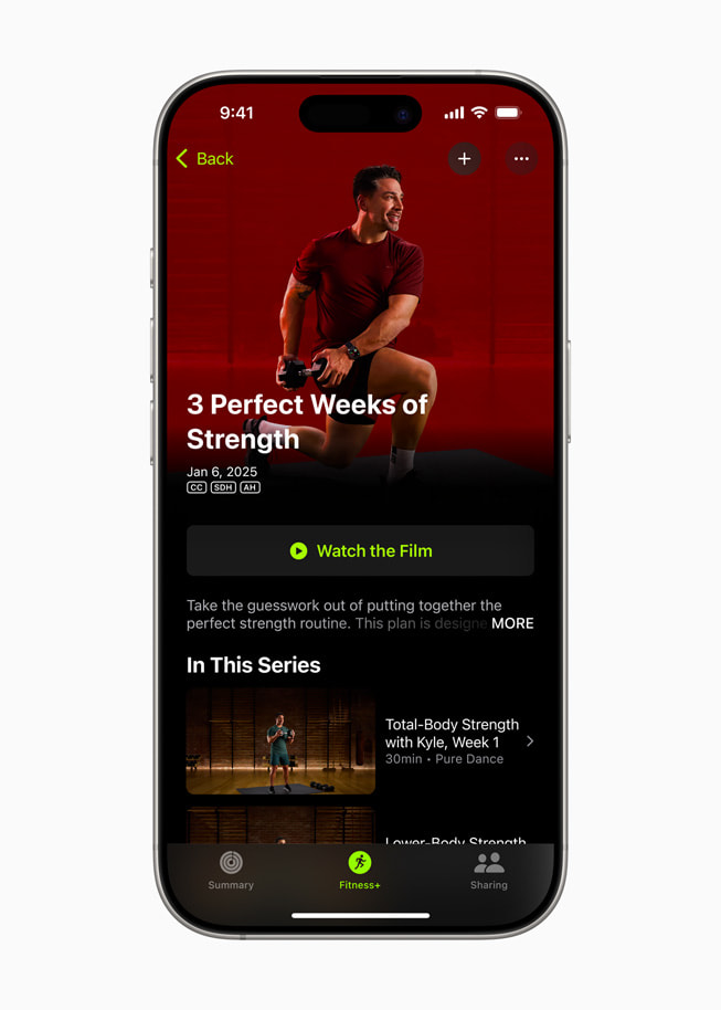 Das Programm Drei perfekte Wochen Krafttraining in Apple Fitness+ auf einem iPhone 16.