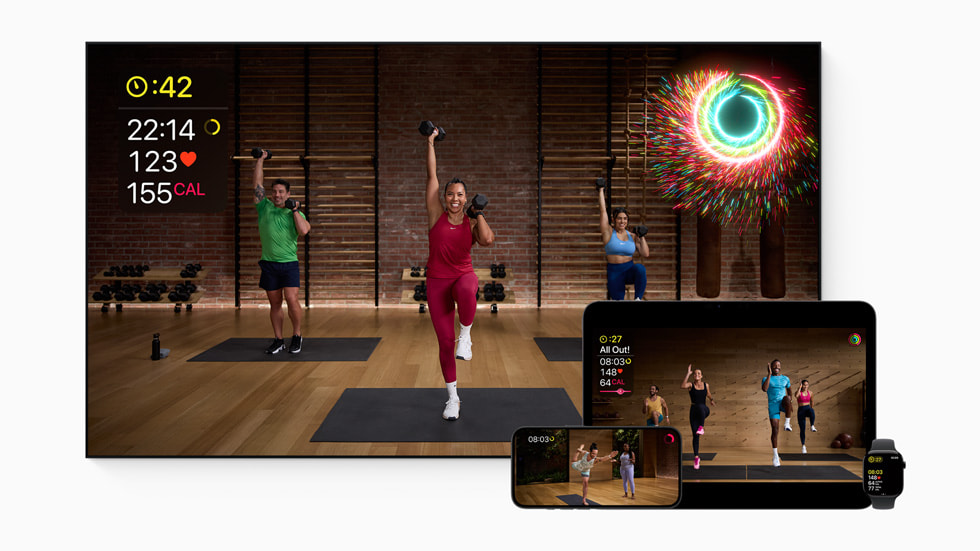 Apple Fitness+ auf Apple TV, iPad Air, iPhone 16 und Apple Watch.