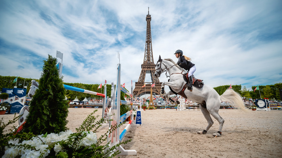 An image still of an equestrian competition in Paris from the immersive film 