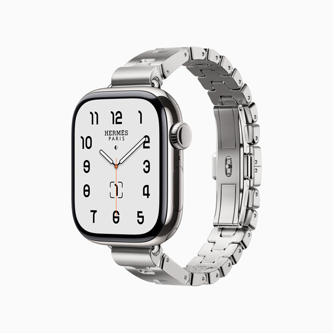 สายแบบข้อต่อโลหะใหม่ในชื่อ Grand H สำหรับ Apple Watch Hermès

