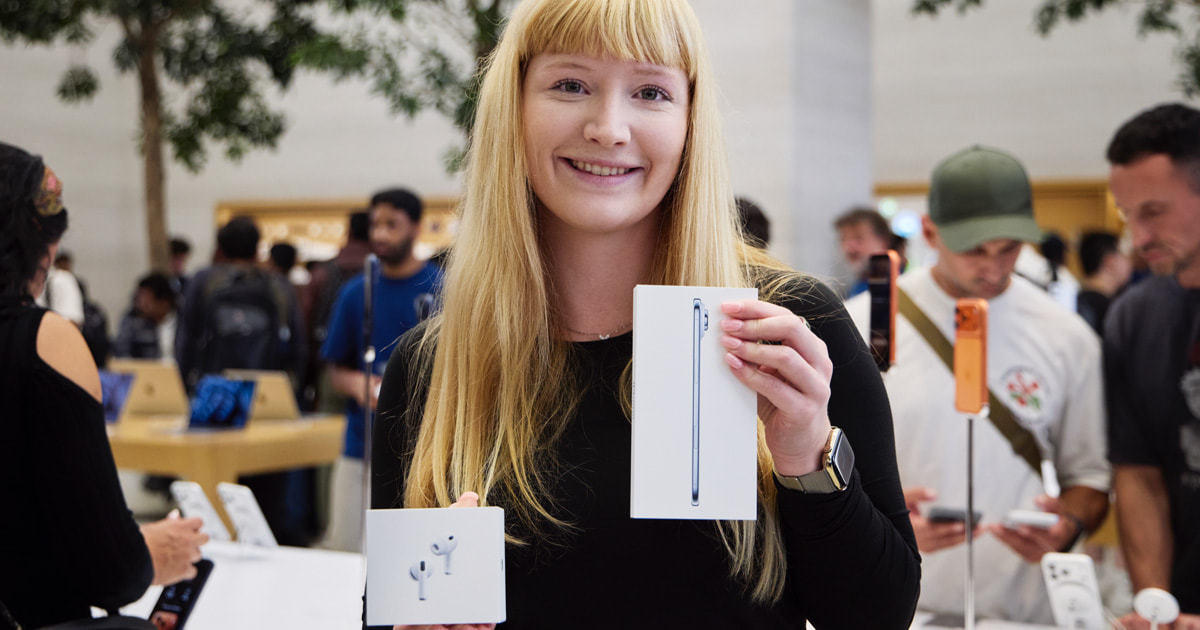 Apple's New iPhone 17 Lineup, Apple Watch, and AirPods Pro Now Available Globally