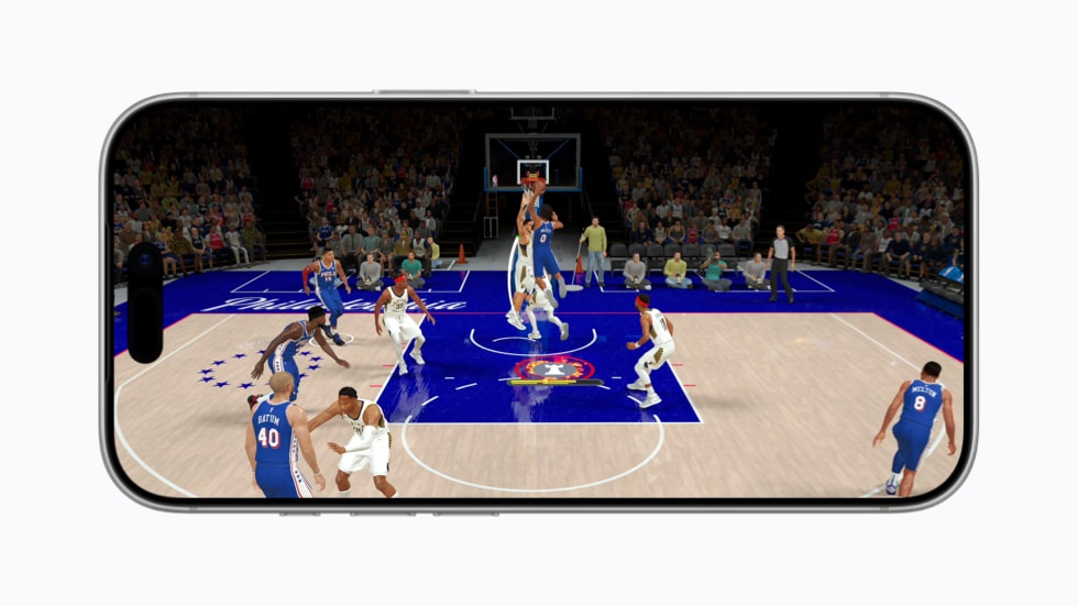 Una partita di NBA 2K26 su un iPhone 17 Pro. 