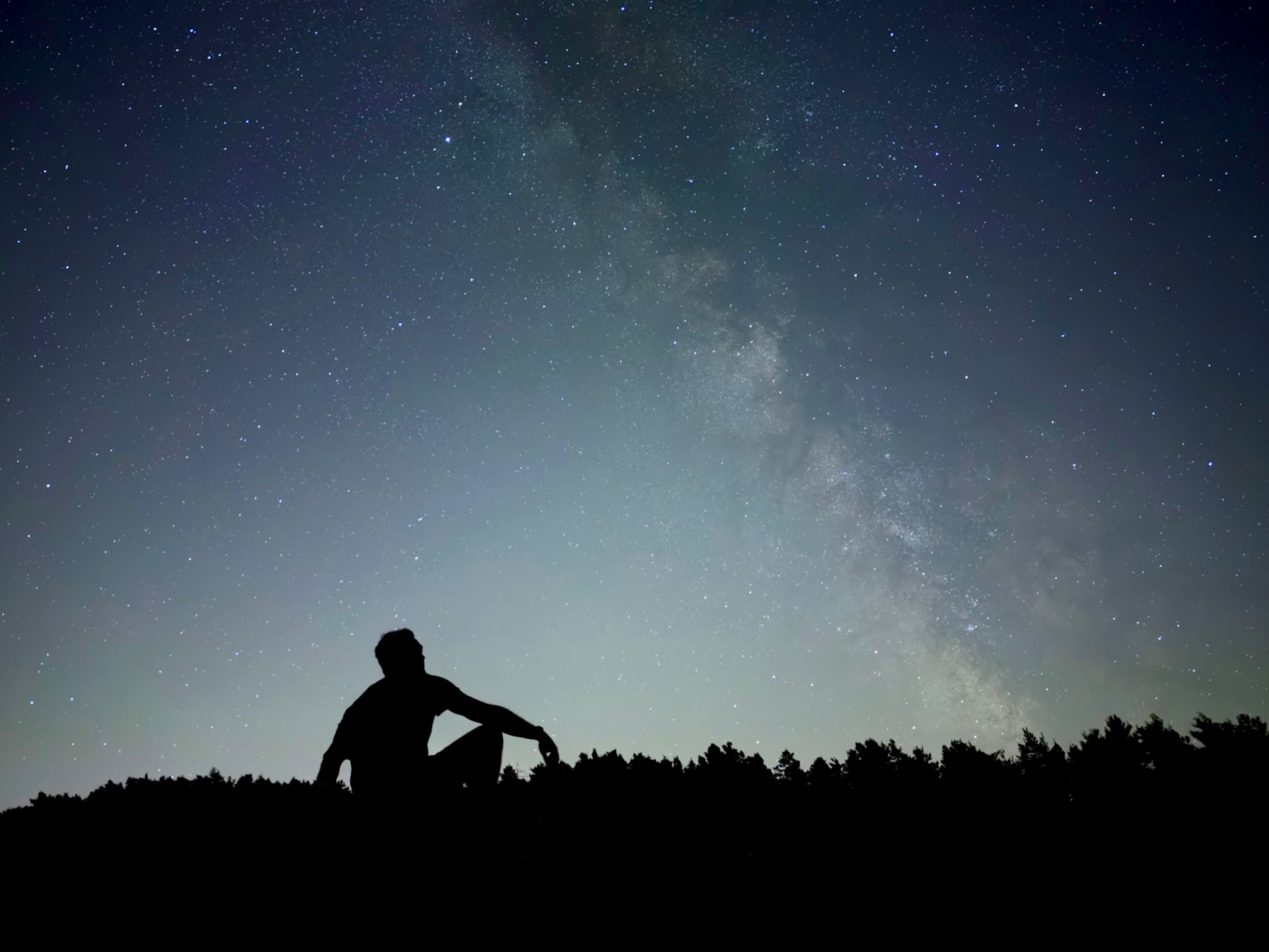 https://www.apple.com/newsroom/images/2026/09/apple-debuts-iphone-18-pro-and-iphone-18-pro-max/article/Apple-iPhone-18-Pro-photography-Night-mode-260909_big.jpg.large_2x.jpg
