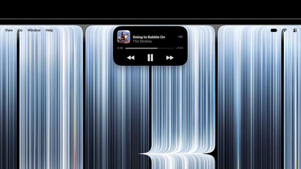 Un gros plan sur la Dynamic Island d’un MacBook Pro avec Écran PROLED XDR montre un morceau en cours de lecture dans Apple Music.