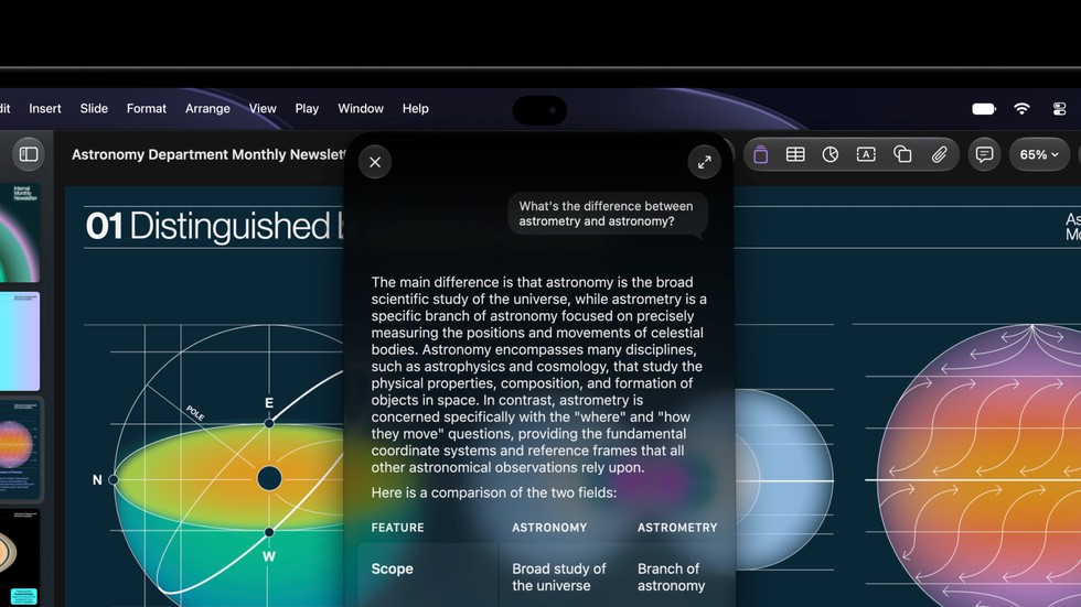 La Dynamic Island sur un MacBook Pro avec Écran PROLED XDR présente l’expérience Siri AI.
