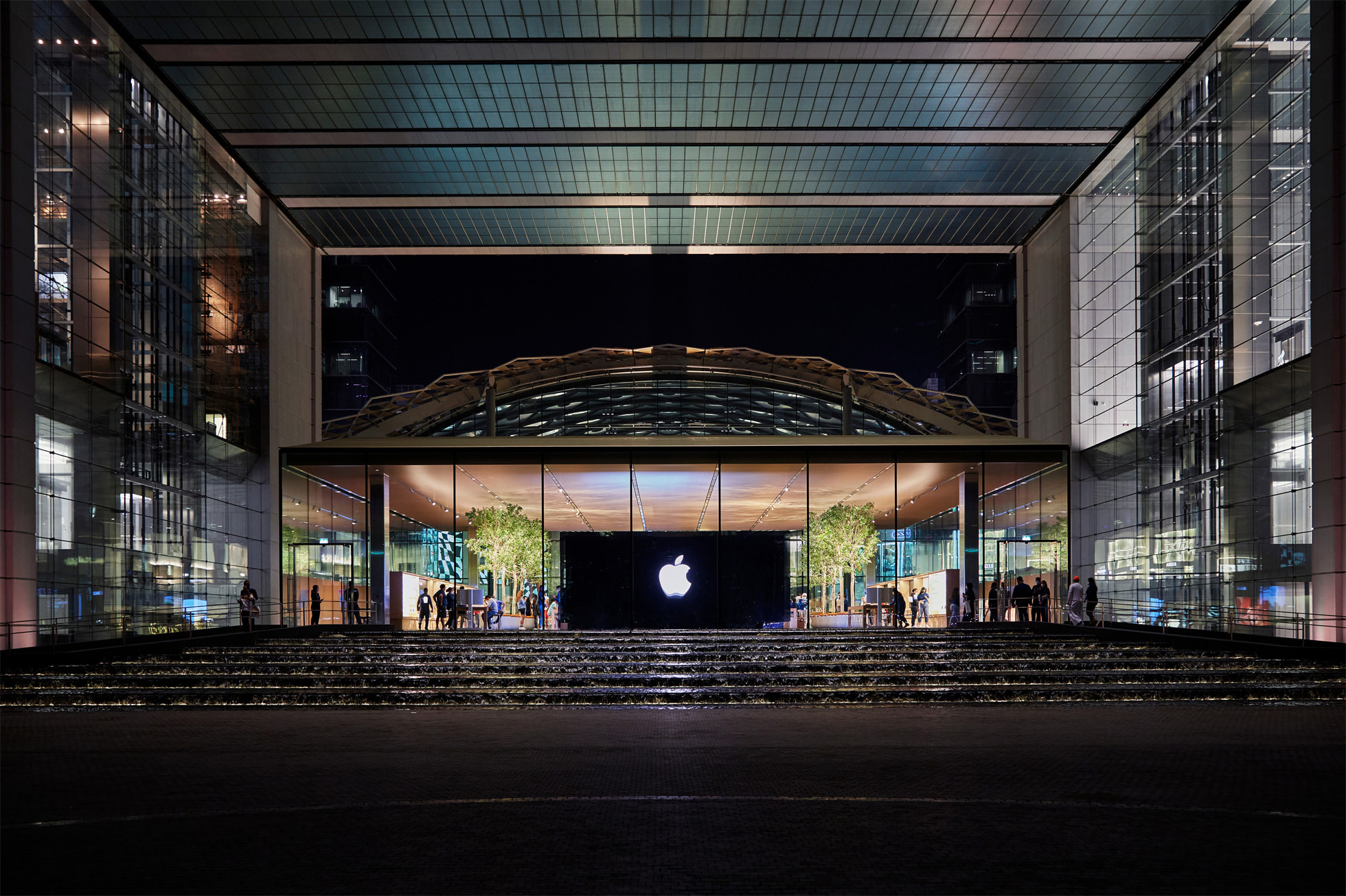 Apple Al Maryah Island now open in Abu Dhabi Apple (AE)