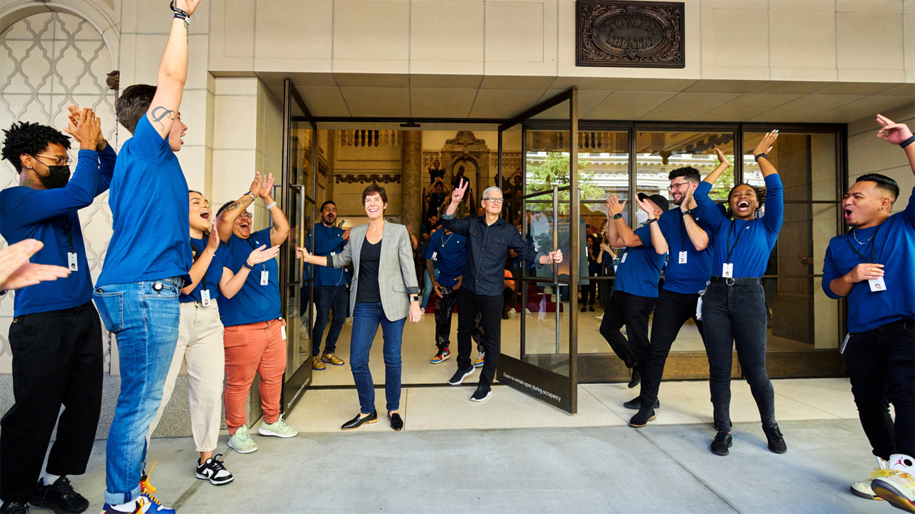 Take a look inside Apple's fancy new downtown L.A. store - Los Angeles Times