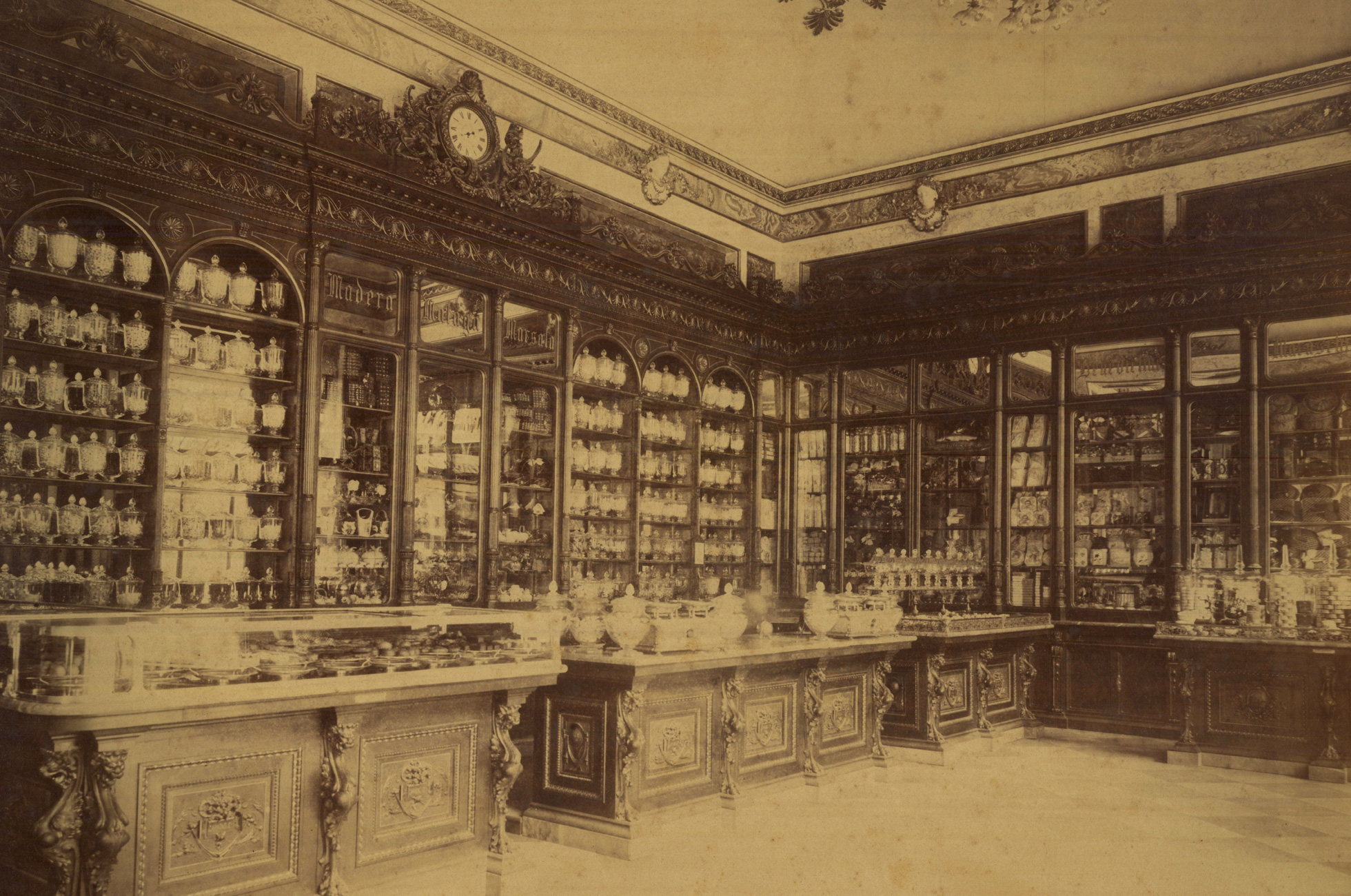 Apple Via del Corso opens Thursday, May 27, in Rome Apple
