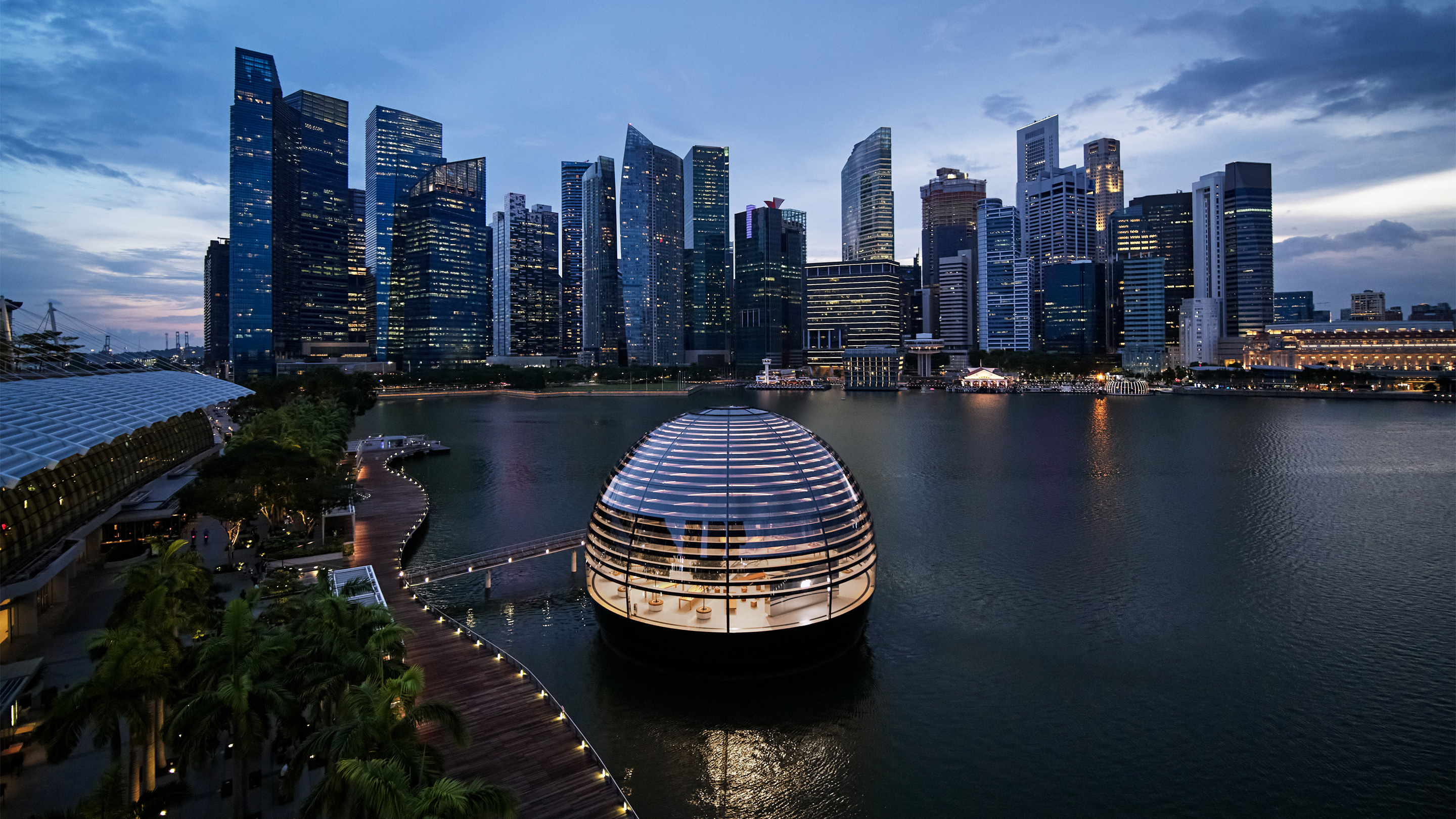 Apple Marina Bay Sands - Apple Marina Bay Sands opens on Thursday, September 10 at 10 a.m. SGT. Apple Marina Bay Sands - Apple Marina Bay Sands opens on Thursday, September 10 at 10 a.m. SGT.