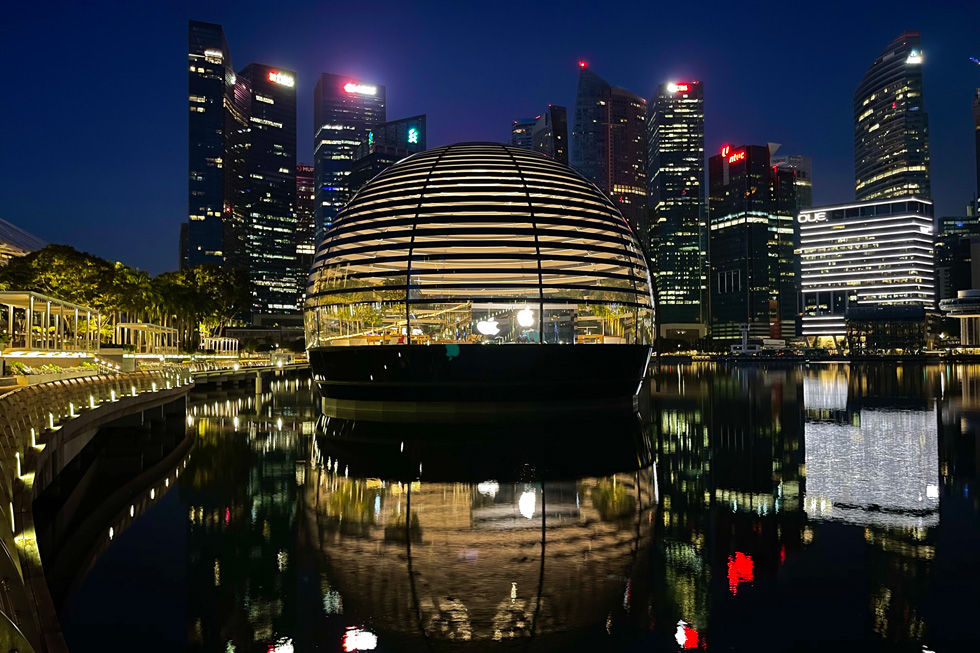 Apple Marina Bay Sands in Singapur, fotografiert mit dem iPhone 12 Pro Max.