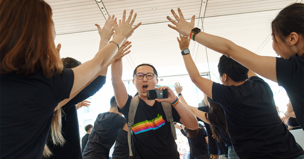 photo of Apple Xinyi A13 opens in Taipei image