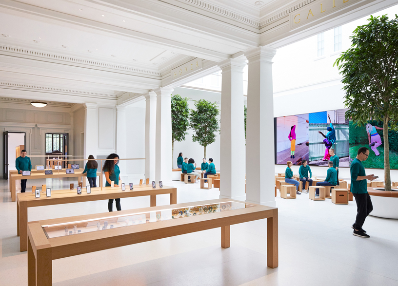 Apple Carnegie Library interior.