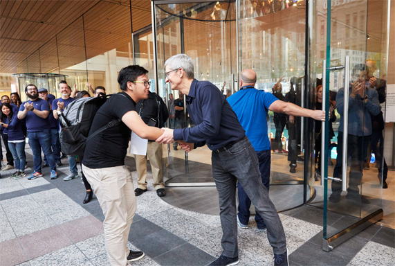 Apple's Beautiful Chicago River Store Opens October 20 [Updated] - MacRumors