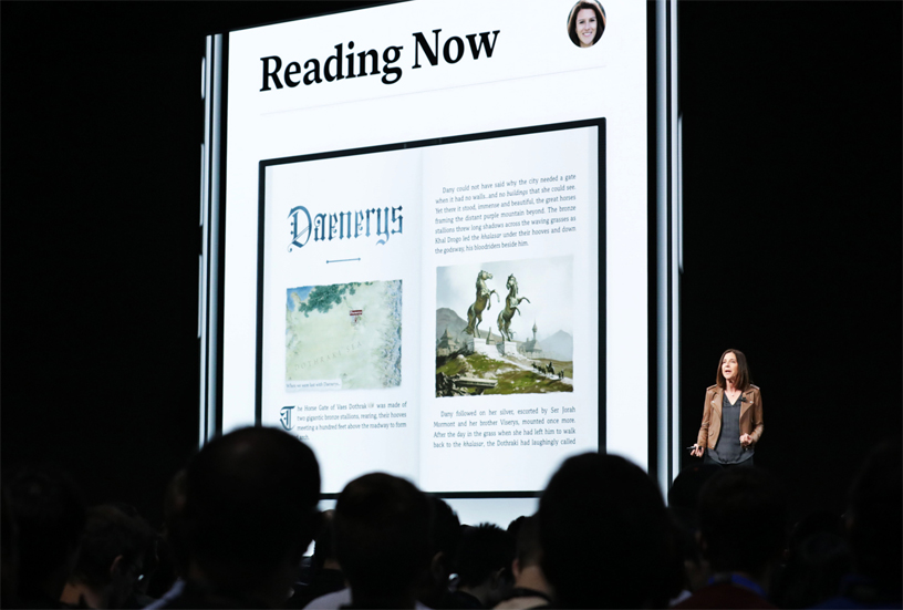 WWDC 2018基調講演のステージに立つスーザン・プレスコット。