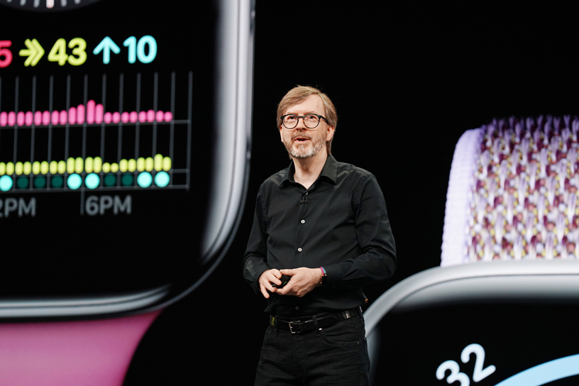 Kevin Lynch apresenta o watchOS 6 no palco da WWDC 2019.