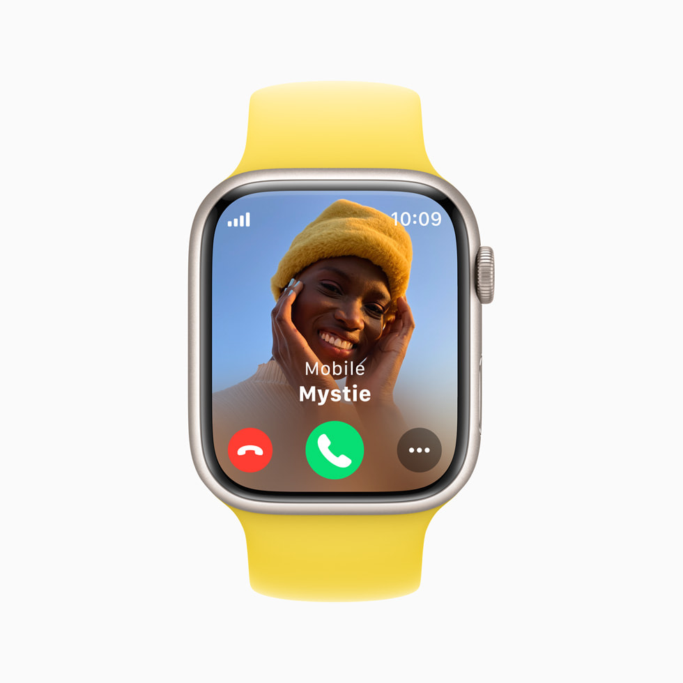 Un Apple Watch Series 8 con una llamada entrante.