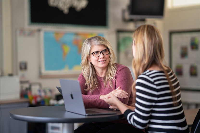 Apple-Learning-Coach-Marnie-Luevano_big.jpg.small_2x.jpg