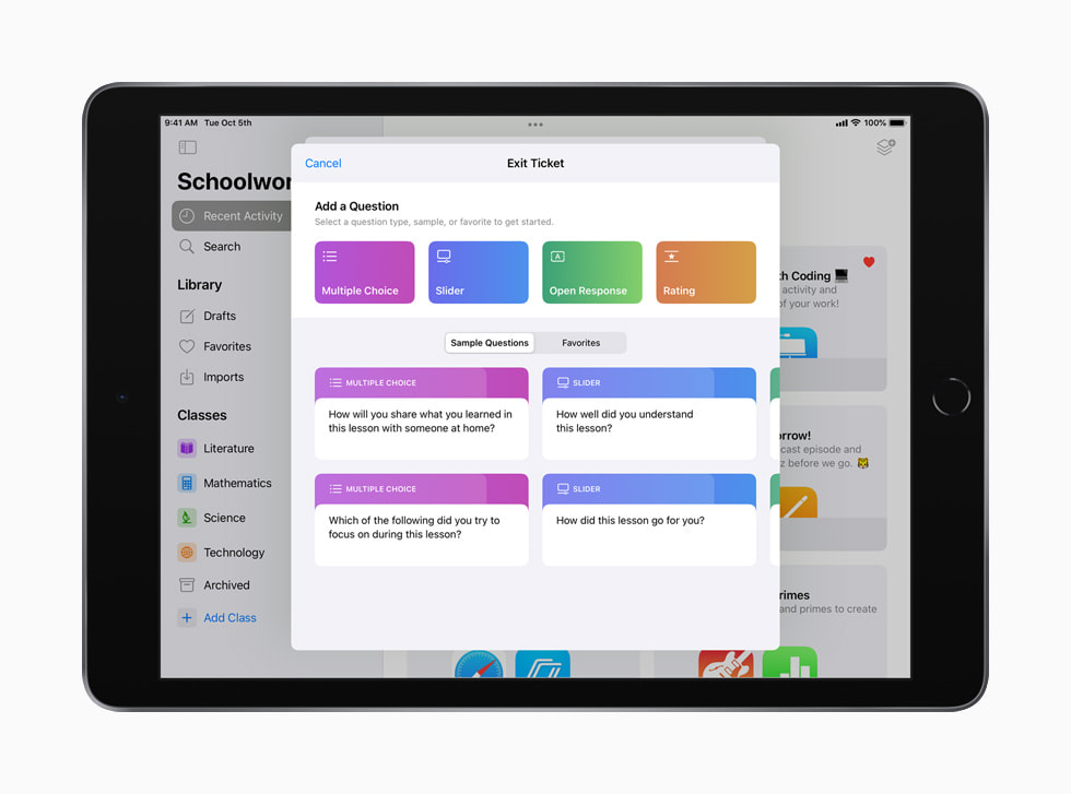 Modello di raccolta di feedback mostrato nell’app Schoolwork su iPad.