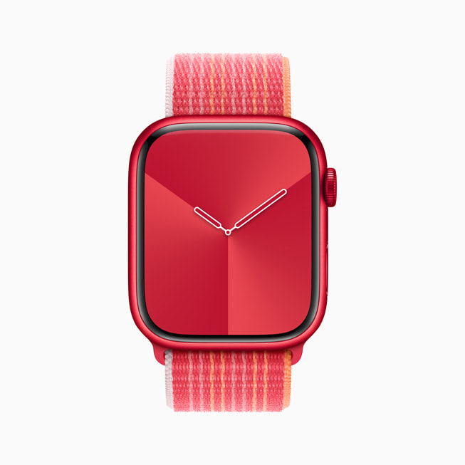 Urtavlan Övertoning i rött på Apple Watch Series 8 med aluminiumboett och sportloop i (PRODUCT)RED.