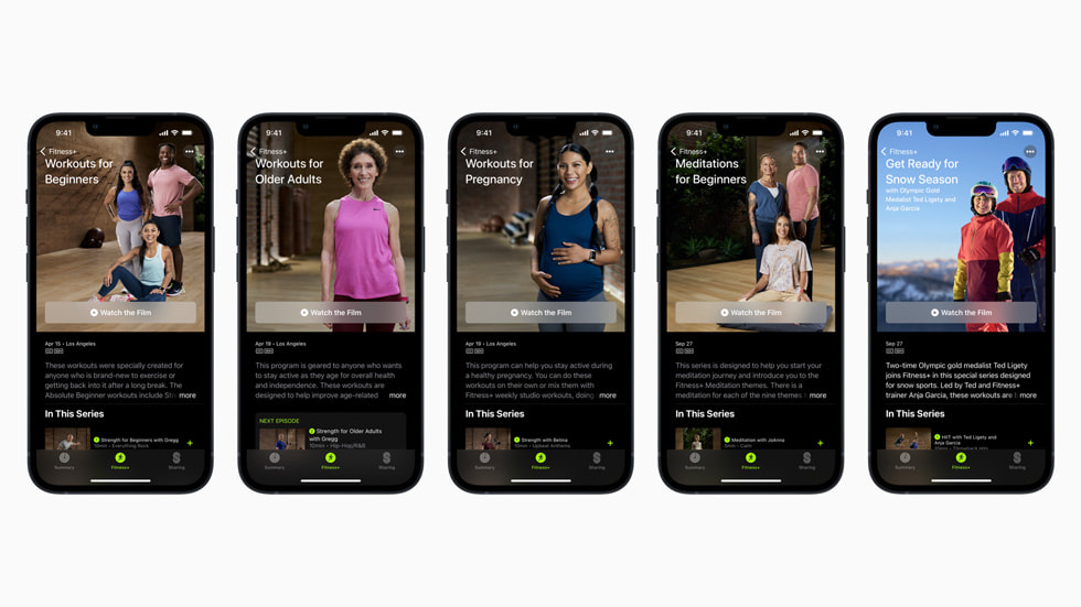 Apple Fitness+ affichant des programmes d’entraînement sur mesure sur cinq iPhone 13 Pro.