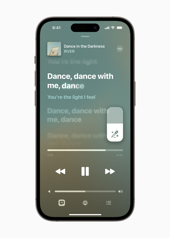 Se muestra la experiencia de Apple Music Sing en el iPhone 14 Pro.