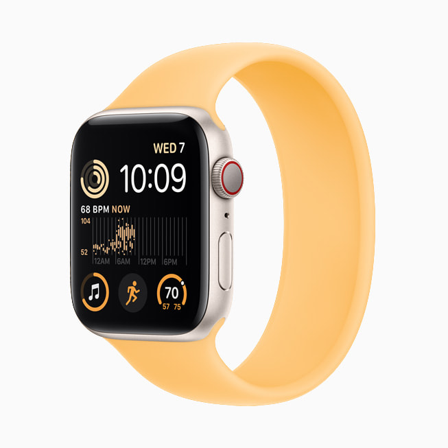 Det nye Apple Watch SE vises.