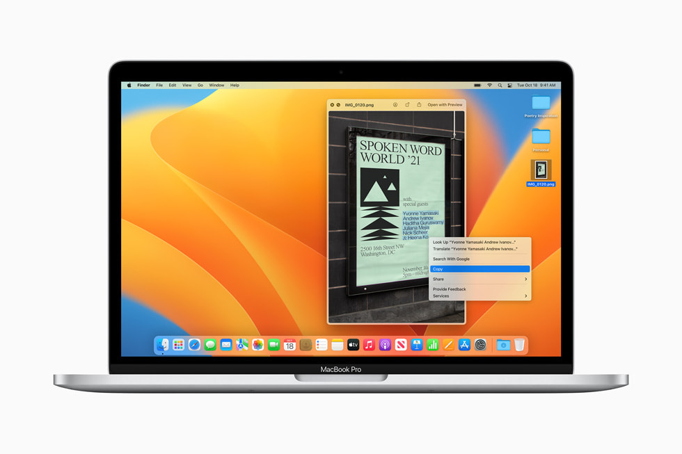 La prestación Texto en Vivo se muestra en un MacBook Pro.