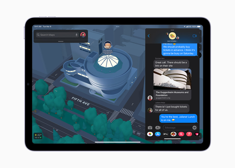 Multitâche entre Plans et Messages sur iPad Air.