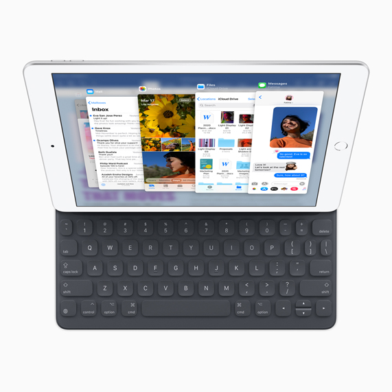 iPad com o recurso Slide Over na tela.
