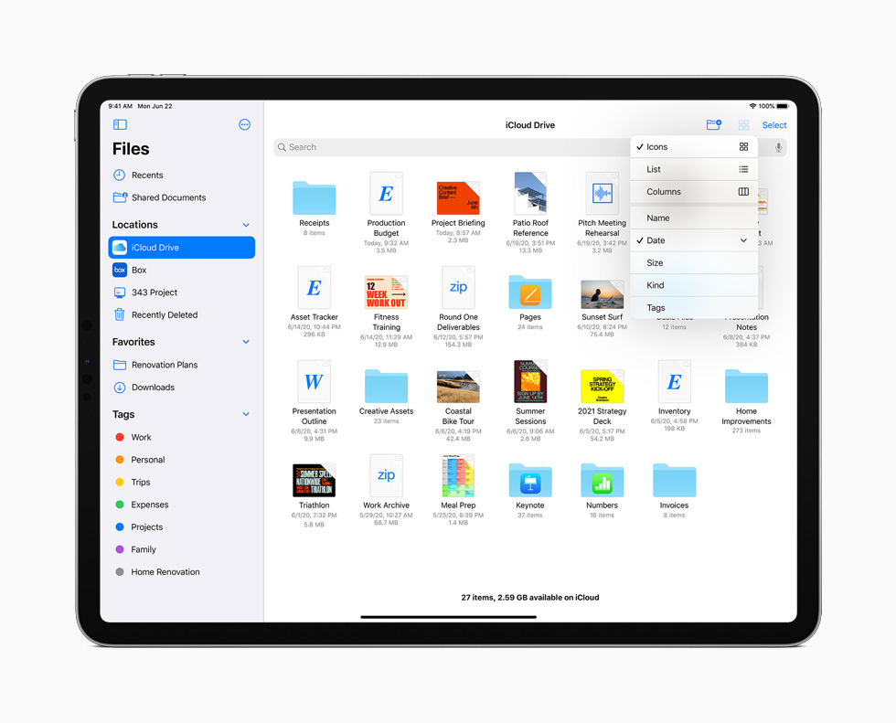 iPad Proに表示されたファイルアプリケーションのサイドバー。