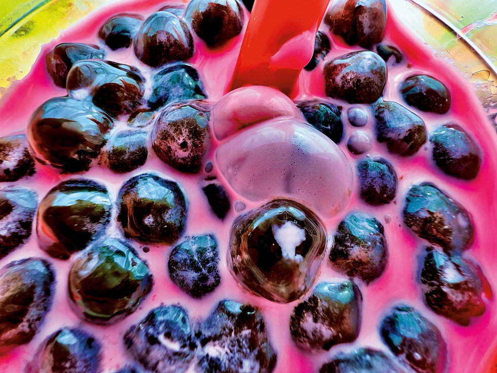 Une photo détaillée d’un bubble tea, réalisée sur iPhone.