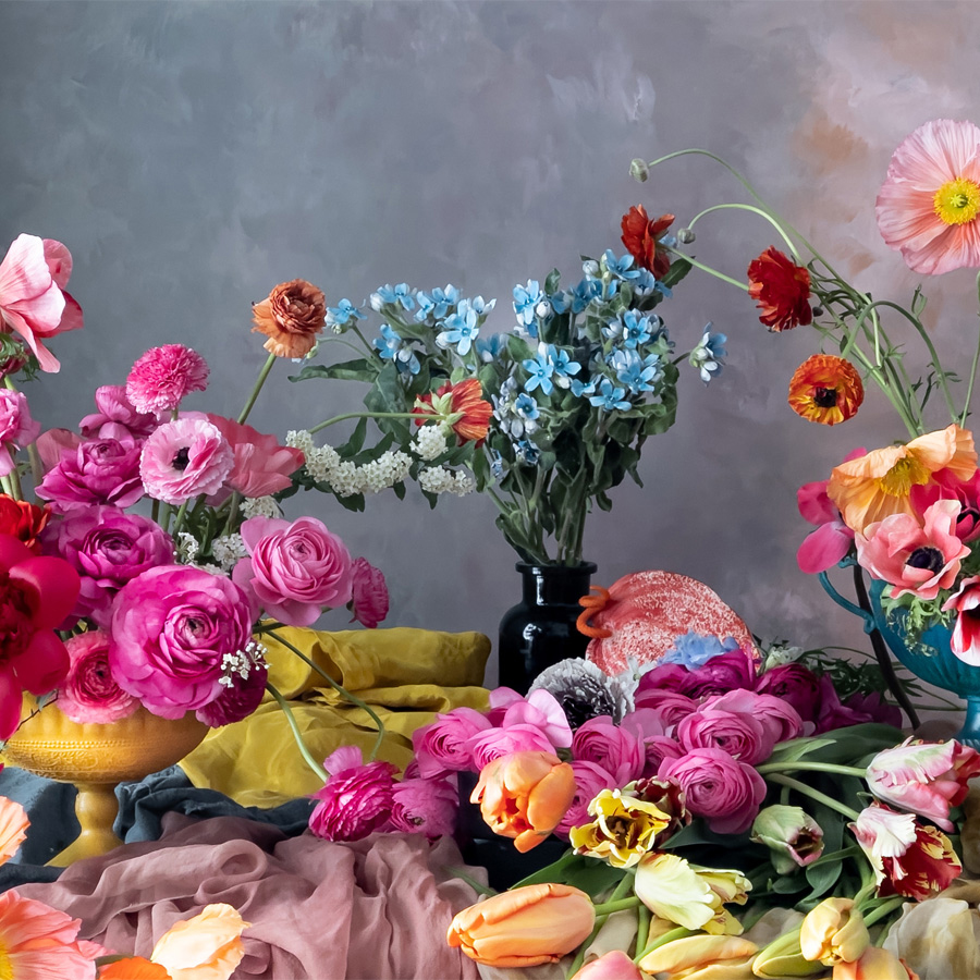 Stunning Flower Arrangements Captured with a Mobile Phone