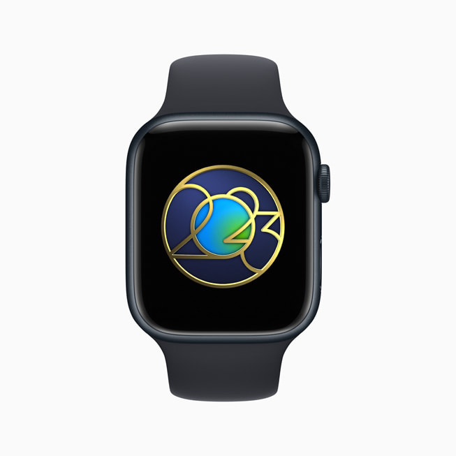 A badge for a limited-edition award for Earth Day is shown on Apple Watch Series 8.