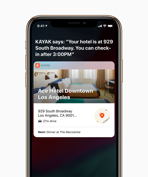 iPhone Xs and iPhone Xs Max announced: gold finish, two sizes, more iPhone Xs showing a Siri Shortcuts.