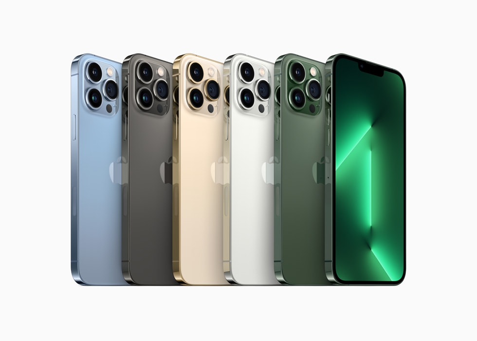 天峰藍色、石墨色、金色、銀色及全新松嶺綠色的 iPhone 13 Pro。